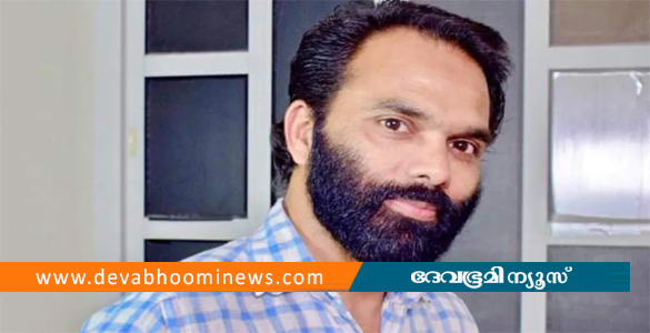 ഷട്ടില്‍ കളിച്ച് വിശ്രമിക്കുന്നതിനിടെ മധ്യവയസ്‌കന്‍ കുഴഞ്ഞുവീണ് മരിച്ചു