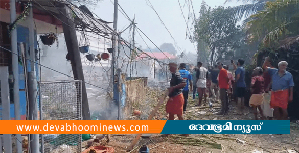 തൃപ്പൂണിത്തുറ സ്‌ഫോടനം; ക്ഷേത്രം ഭാരവാഹികൾ പിടിയിൽ