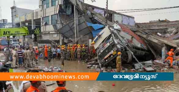 ഉത്തർപ്രദേശിൽ മൂന്നുനില കെട്ടിടം തകർന്നുവീണ് അപകടം: 8 പേർക്ക് ദാരുണാന്ത്യം