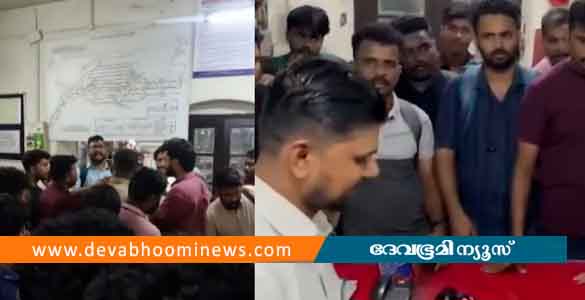 'ട്രെയിന്‍ സമയം മാറ്റണം'; ഷൊര്‍ണൂരില്‍ നിലമ്പൂരിലേക്കുള്ള യാത്രക്കാരുടെ പ്രതിഷേധം