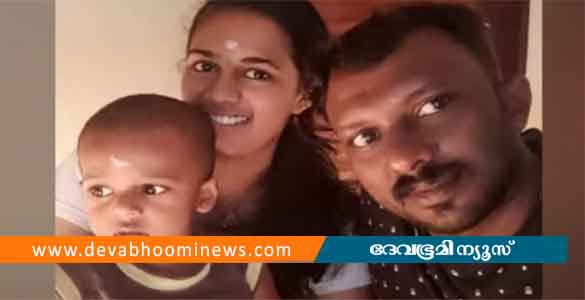 ബൈക്കിന് പിന്നില്‍ ടിപ്പര്‍ ലോറി ഇടിച്ചു; കര്‍ണാടകയില്‍ മൂന്നംഗ മലയാളി കുടുംബം മരിച്ചു