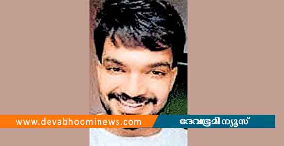 സിനിമയിൽ അവസരം വാ​ഗ്ദാനം ചെയ്ത് പീഡനം: സംവിധായകൻ അറസ്റ്റിൽ